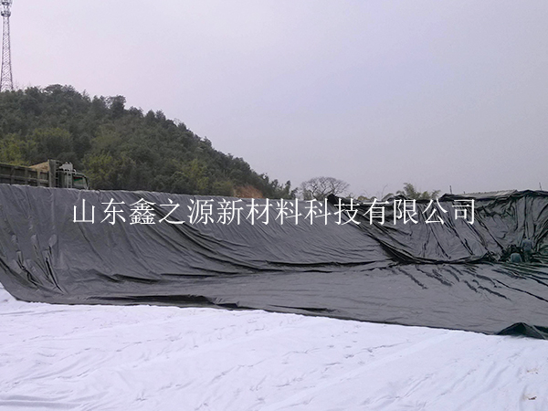 糙面養(yǎng)殖防滲膜鋪設(shè)過程中有哪些注意事項？